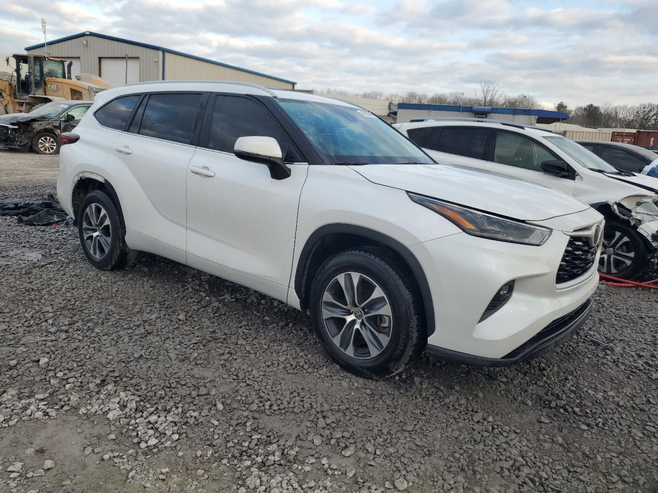 2024 TOYOTA HIGHLANDER LE VIN:5TDKDRAH4RS053235