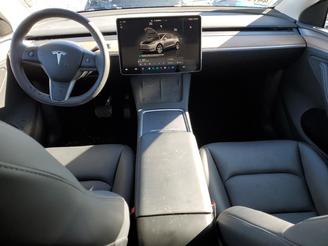 2024 TESLA MODEL Y  VIN:7SAYGDEE8RA234184