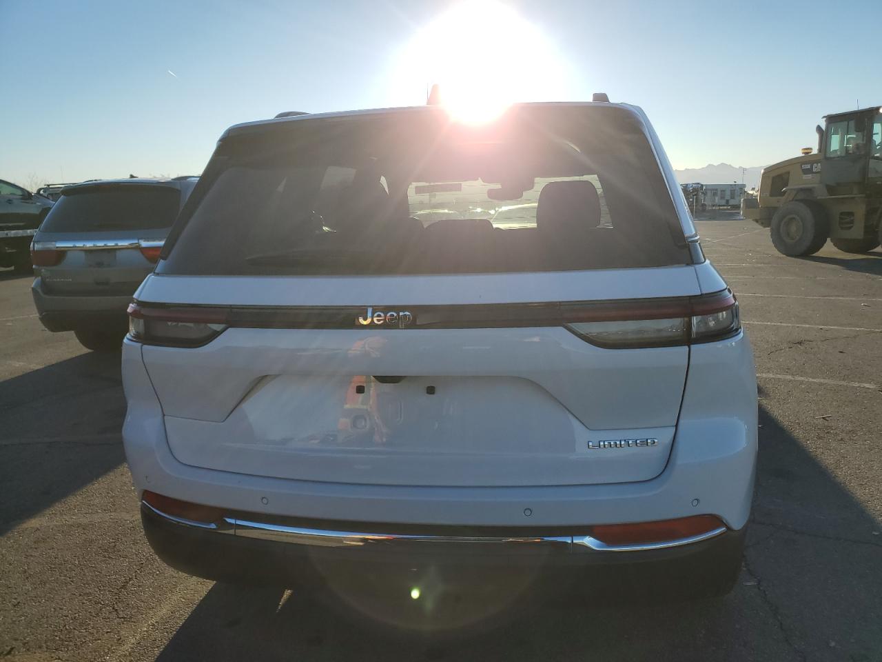 2023 JEEP GRAND CHEROKEE LIMITED VIN:1C4RJGBG0PC563887