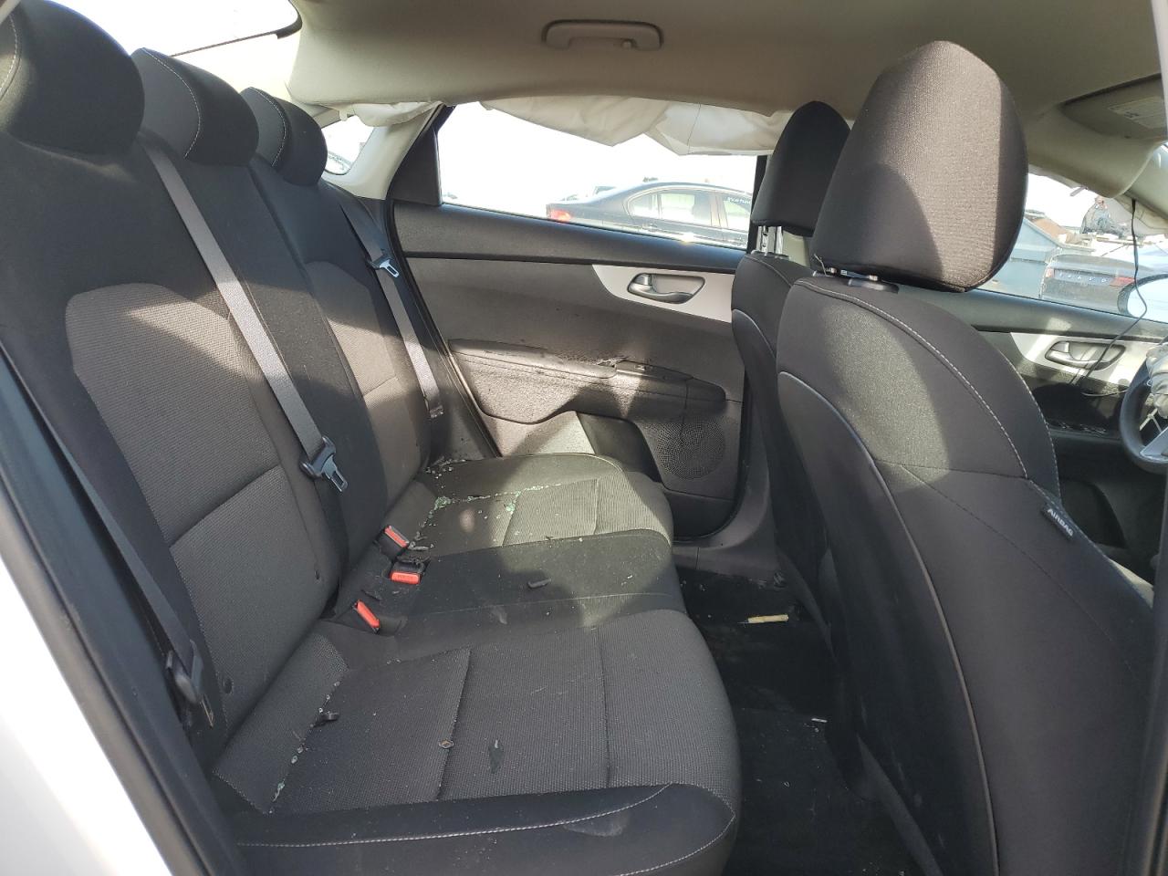 2023 KIA FORTE LX VIN:3KPF24AD8PE670104