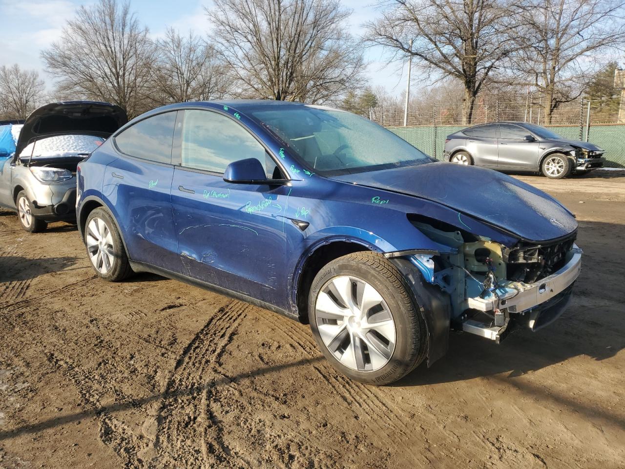 2024 TESLA MODEL Y  VIN:7SAYGAEE4RF077822