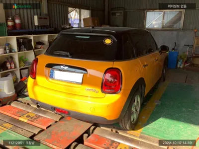 2015 MINI Cooper WMWXT3106F2B73301 VIN:WMWXT3106F2B73301