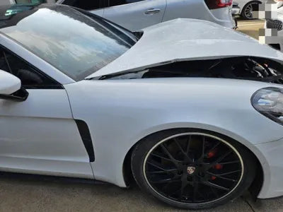 2018 Porsche Panamera VIN: