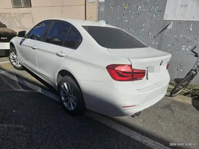 2017 BMW 320 VIN: