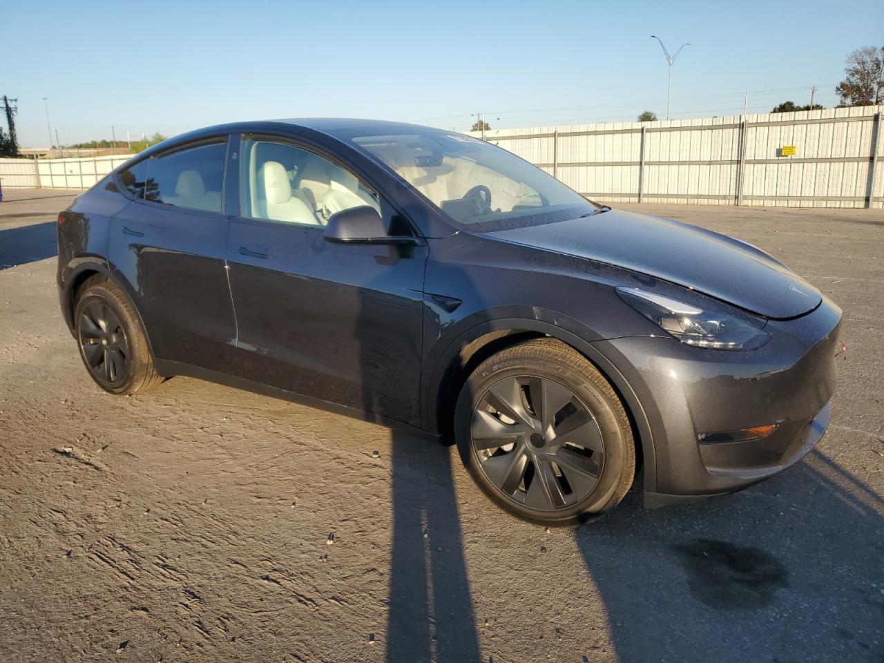 2024 TESLA MODEL Y  VIN:7SAYGDEE2RA326603