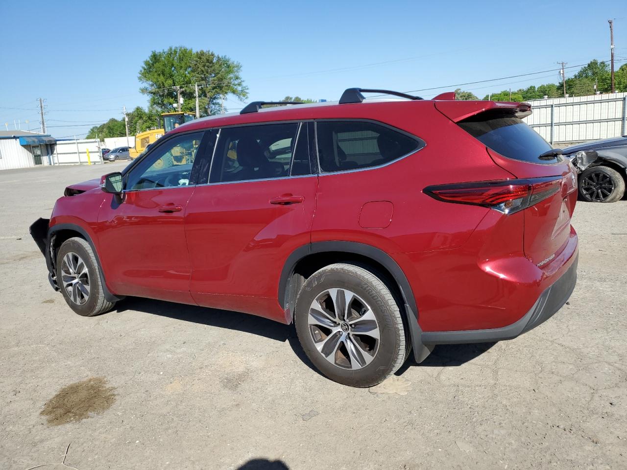 2022 TOYOTA HIGHLANDER XLE VIN:5TDGZRAH6NS124095