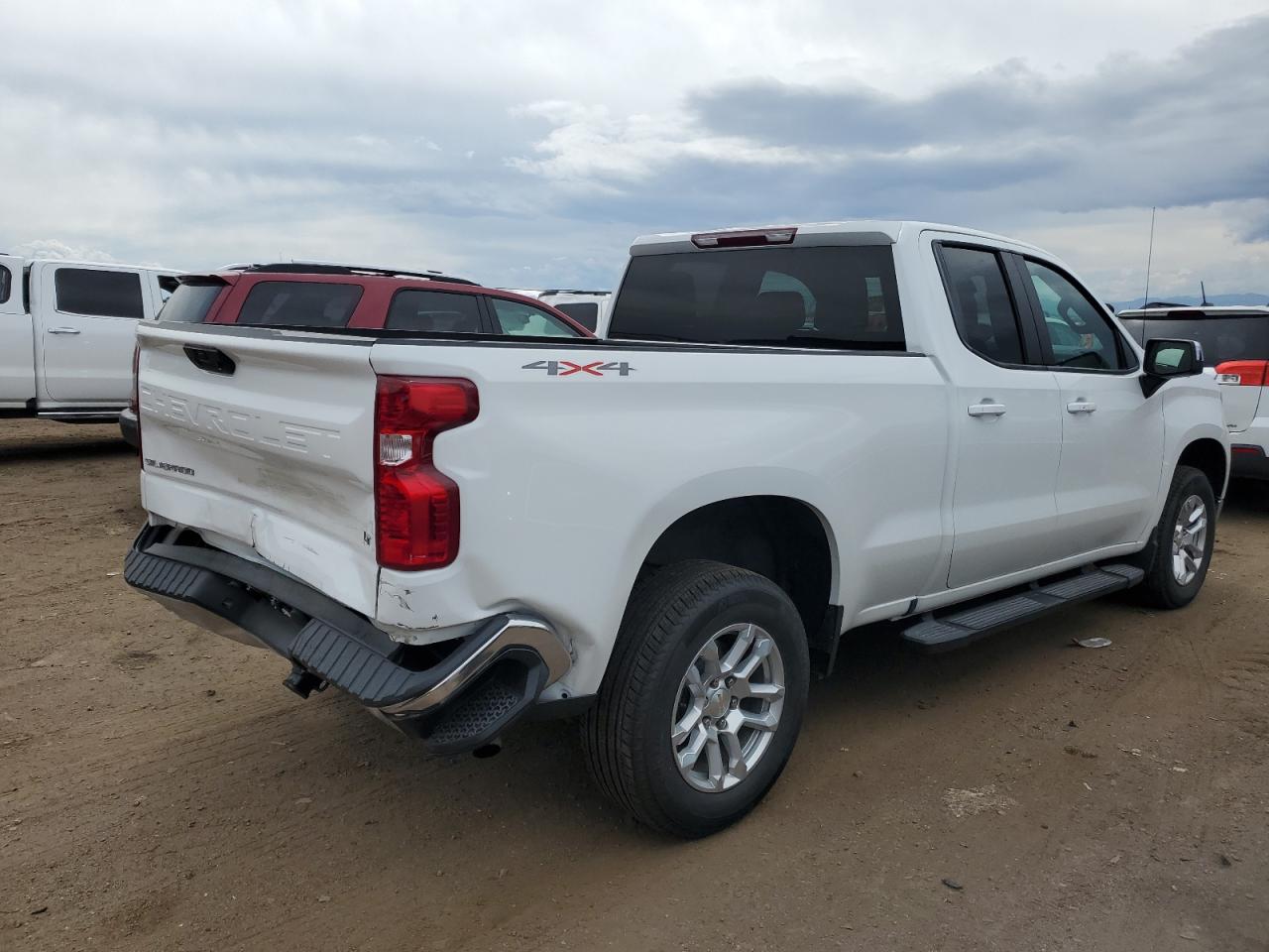 2024 CHEVROLET SILVERADO K1500 LT VIN:1GCRDDED0RZ176828