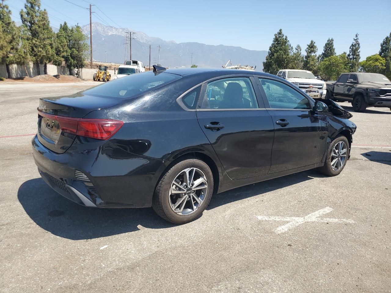 2023 KIA FORTE LX VIN:3KPF24AD6PE584905