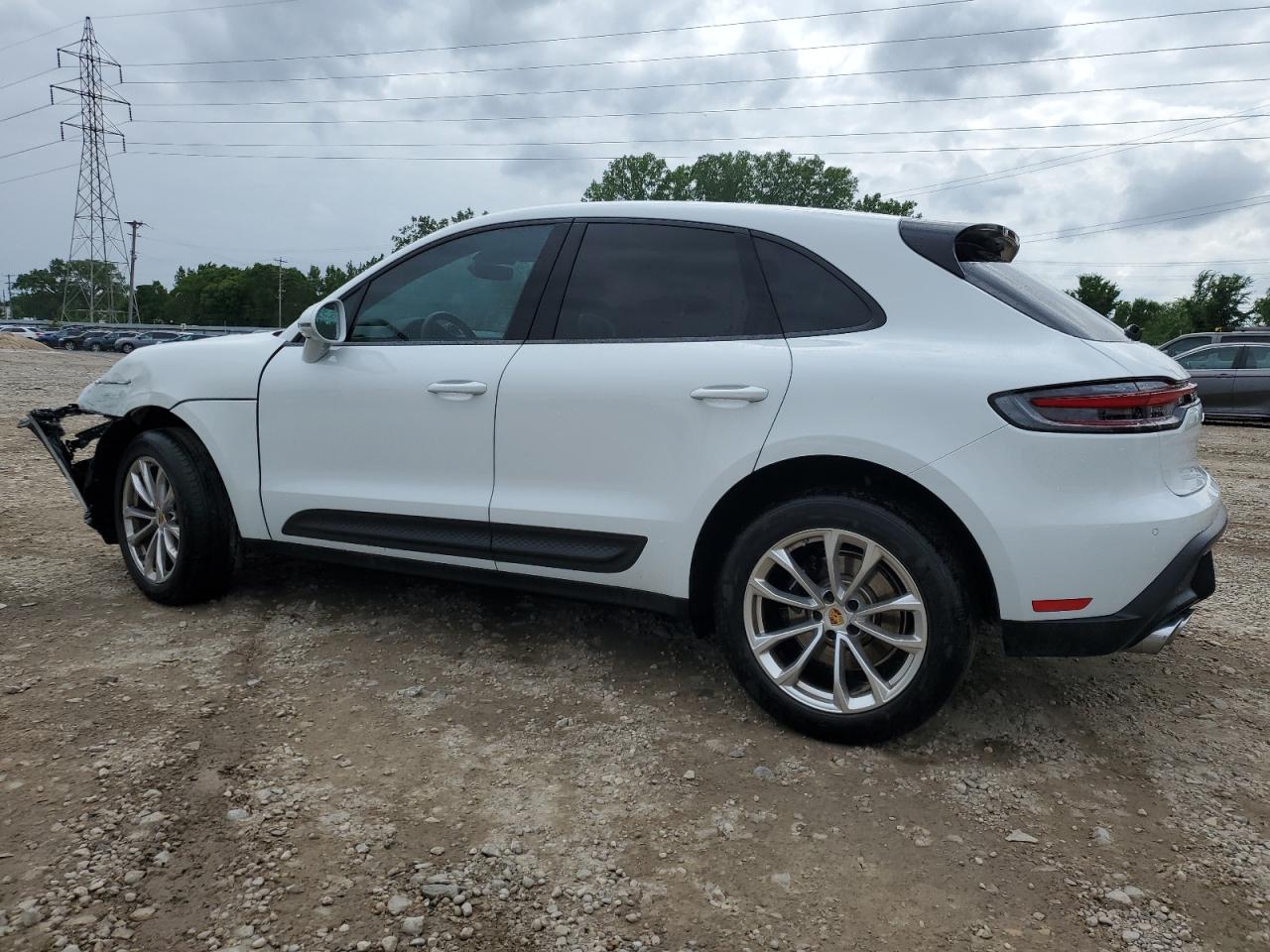 2022 PORSCHE MACAN  VIN:WP1AA2A56NLB07551