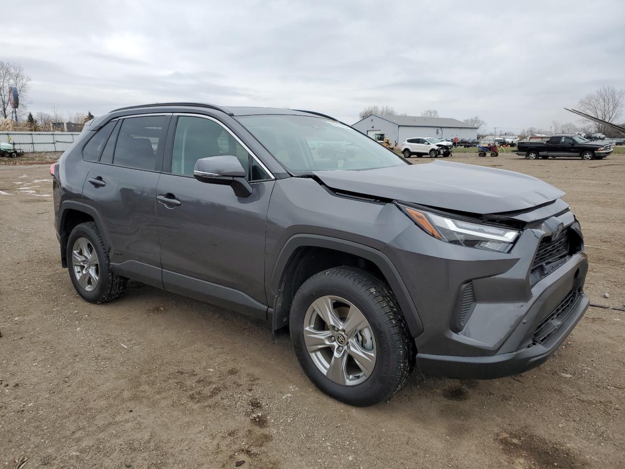 2024 TOYOTA RAV4 XLE VIN:2T3RWRFV2RW205941