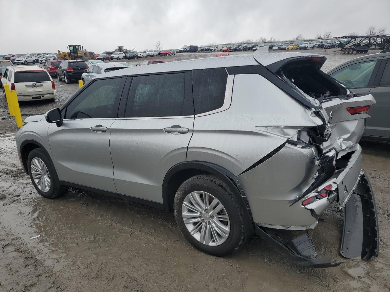 2023 MITSUBISHI OUTLANDER ES VIN:JA4J4TA88PZ008359