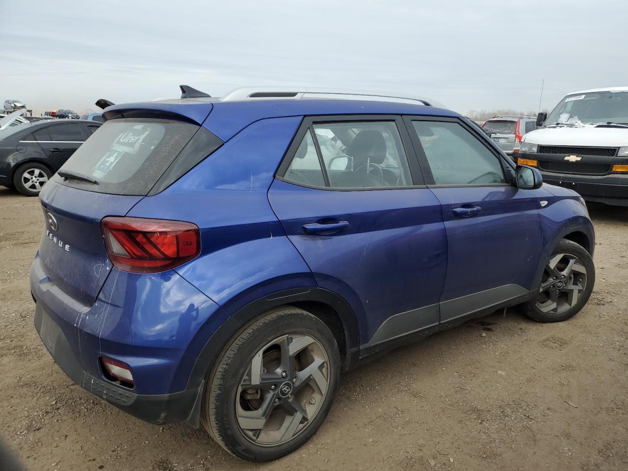 2022 HYUNDAI VENUE SEL VIN:5UX43DP02N9N17615