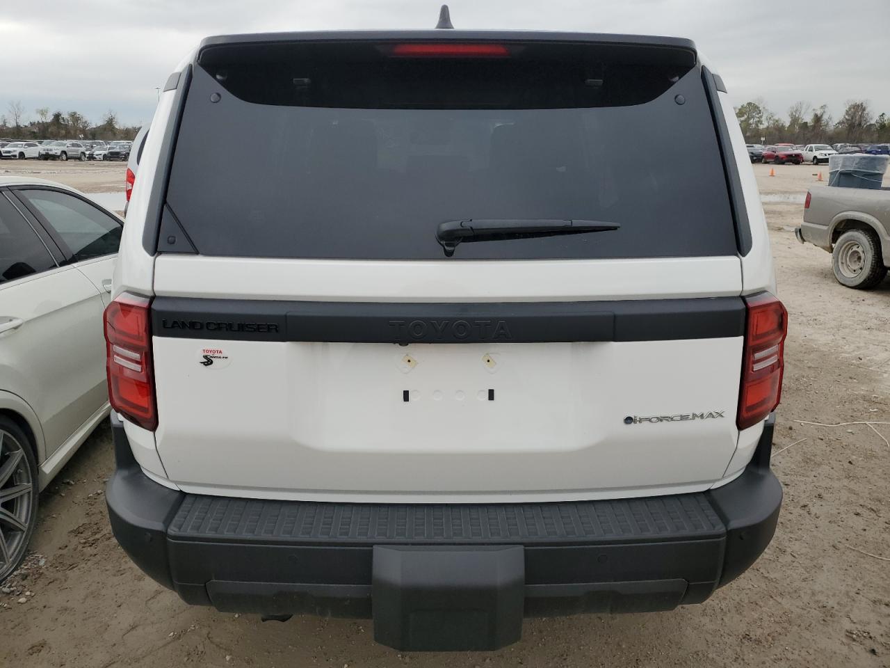 2024 TOYOTA LAND CRUISER BASE VIN:JTEABFAJ0RK005303