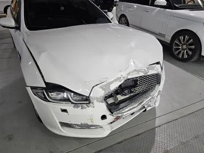 2016 Jaguar XJ VIN: