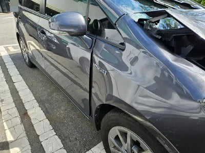 2015 Toyota Prius v VIN: