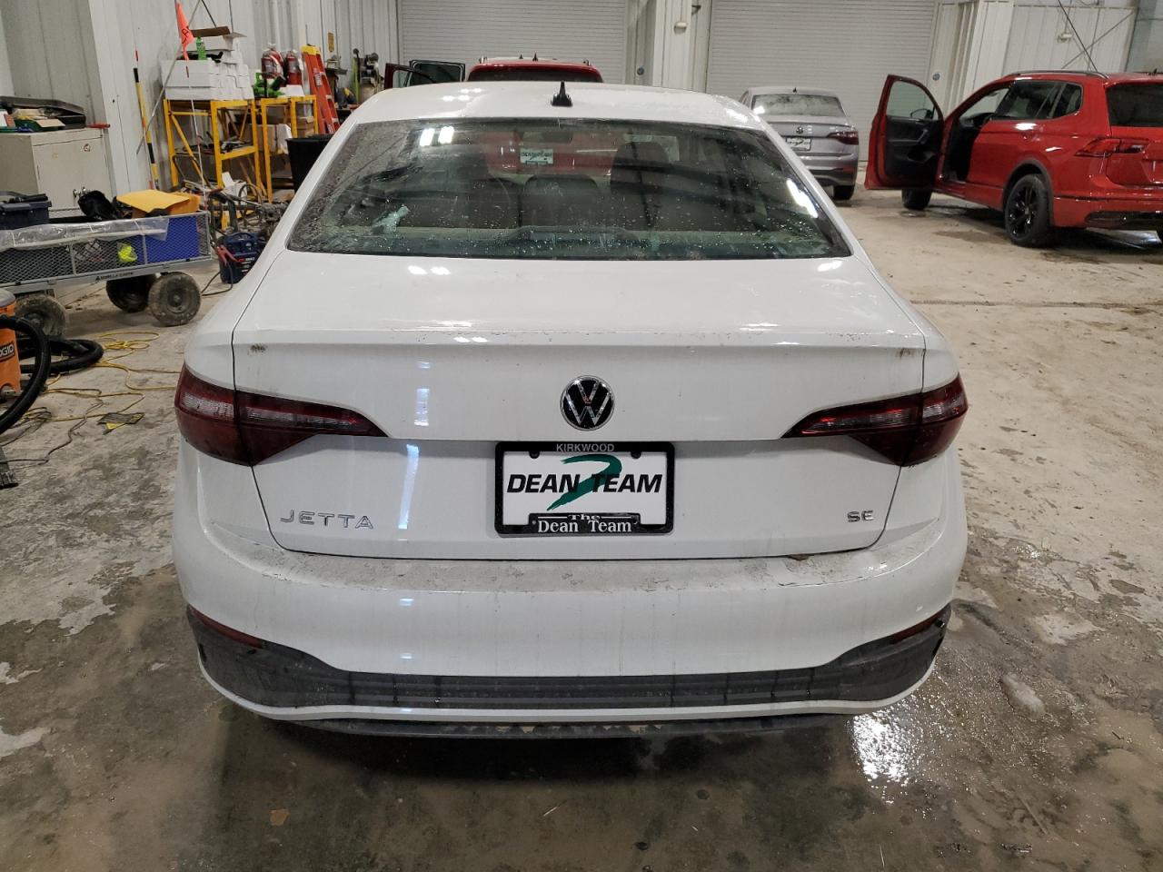 2024 VOLKSWAGEN JETTA SE VIN:3VW7M7BU0RM045913