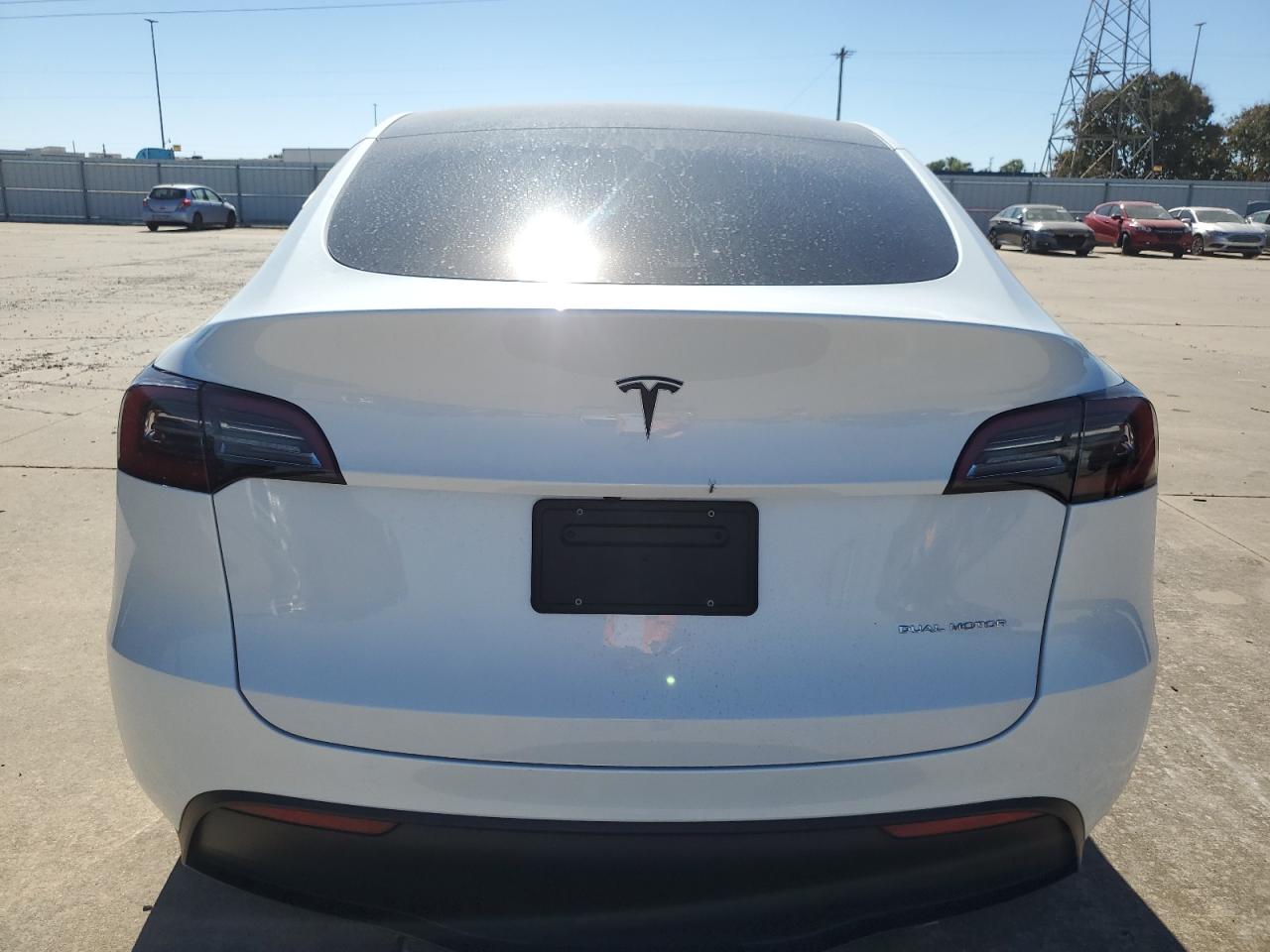 2023 TESLA MODEL Y  VIN:7SAYGDEE5PF669888