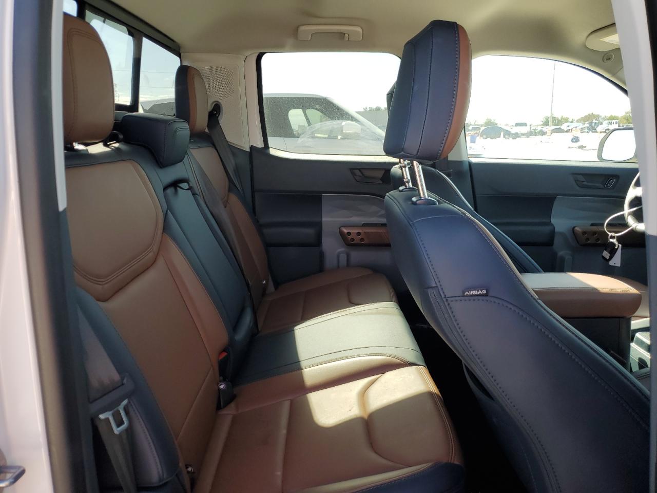 2024 FORD MAVERICK LARIAT VIN:3FTTW8M32RRA62110