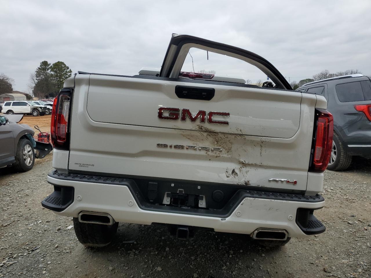 2023 GMC SIERRA K1500 AT4 VIN:1GCEK19T5YE311425