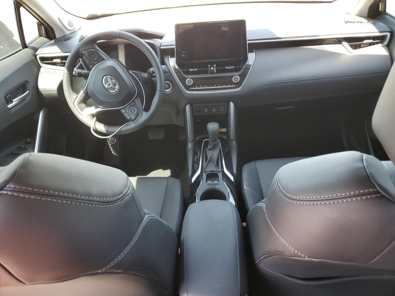 2023 TOYOTA COROLLA CROSS XLE VIN:7MUDAABG9PV076750