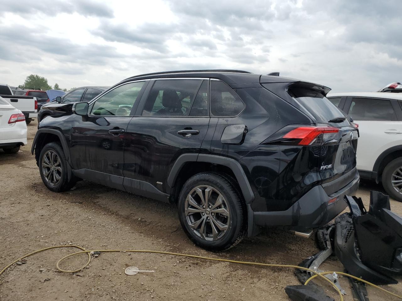 2022 TOYOTA RAV4 XLE PREMIUM VIN:JTMB6RFV6ND058788