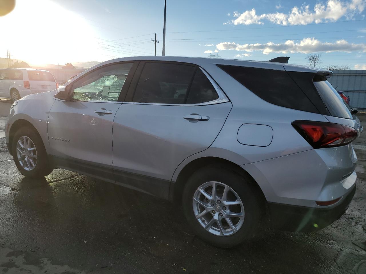 2022 CHEVROLET EQUINOX LT VIN:3GNAXUEV9NL180298