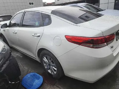 2016 Kia K5 VIN: