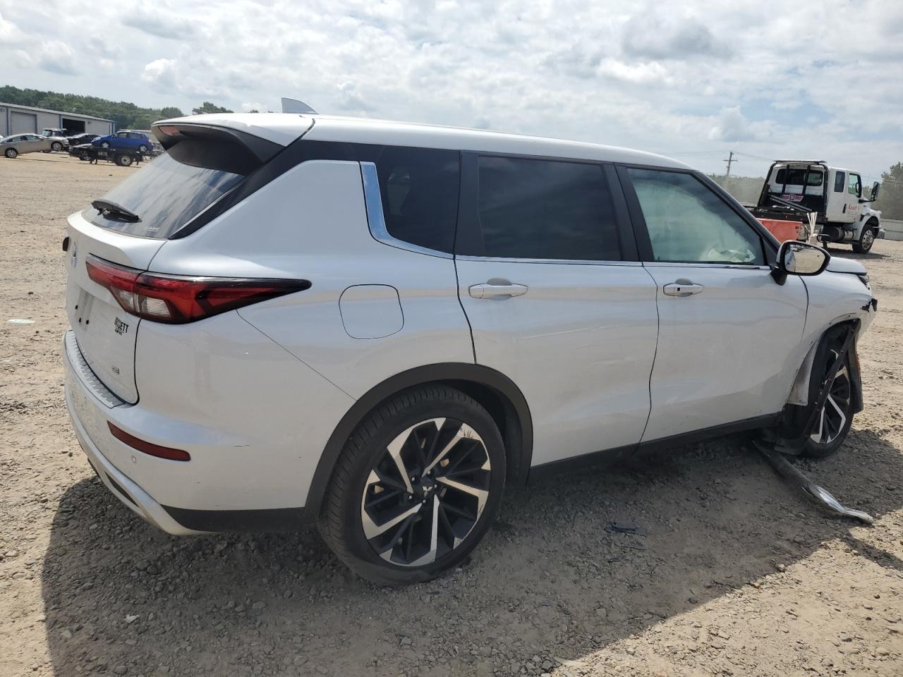 2022 MITSUBISHI OUTLANDER SE VIN:JA4J4UA89NZ051966