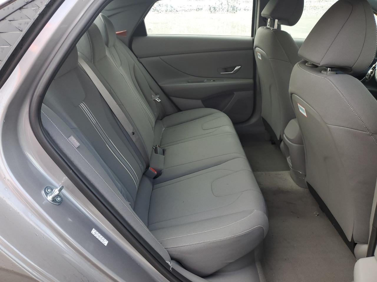 2024 HYUNDAI ELANTRA BLUE VIN:KMHLM4DJ8RU113806