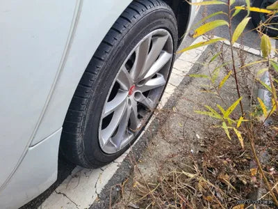 2016 Jaguar XJ SAJAA229XGNV99979 VIN:SAJAA229XGNV99979