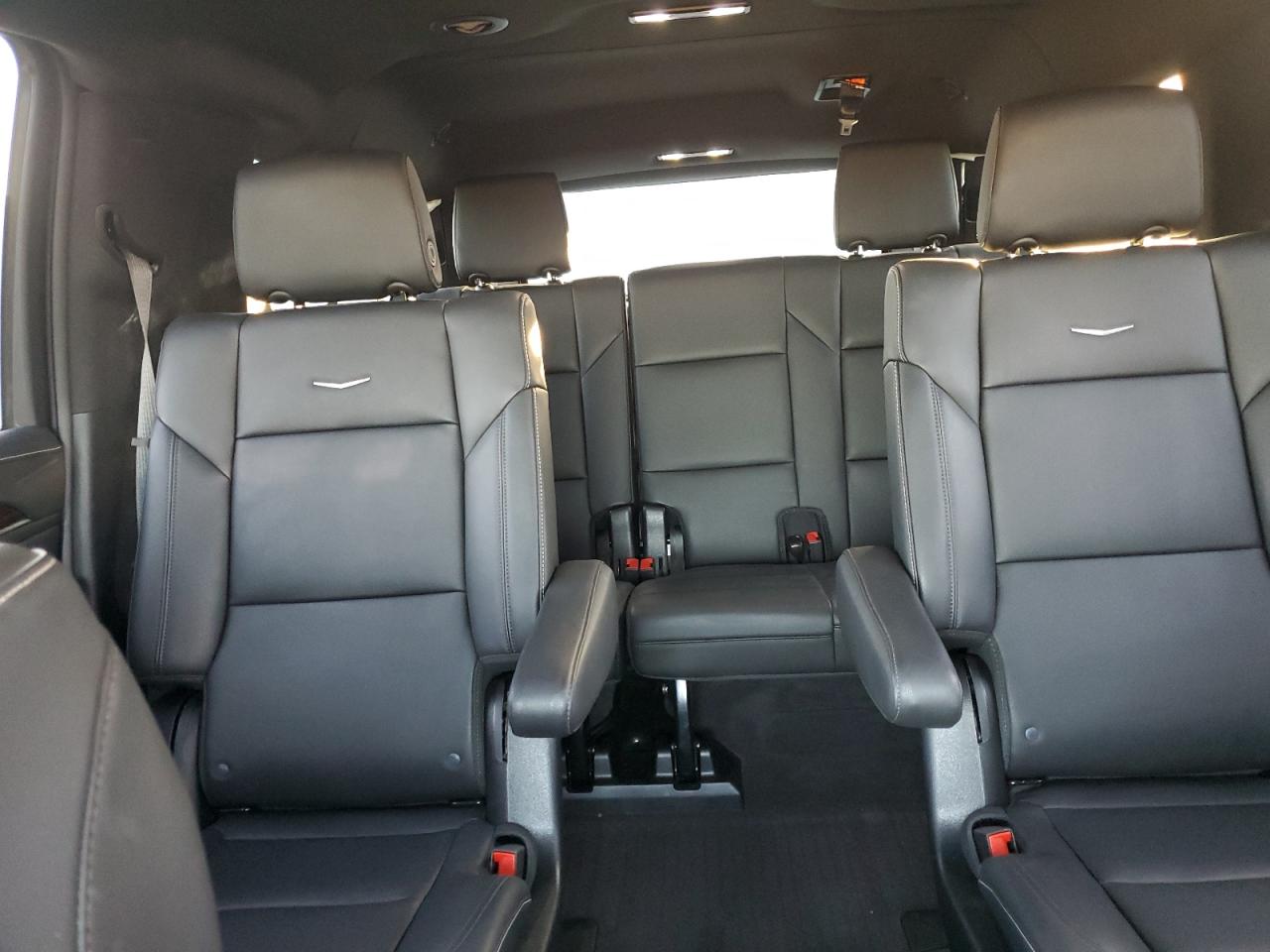 2024 CADILLAC ESCALADE ESV LUXURY VIN:1GYS4JKTXRR111331