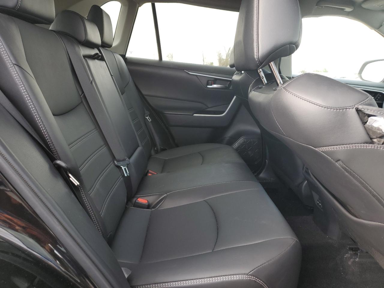 2022 TOYOTA RAV4 XLE PREMIUM VIN:2T3A1RFV0NC286445