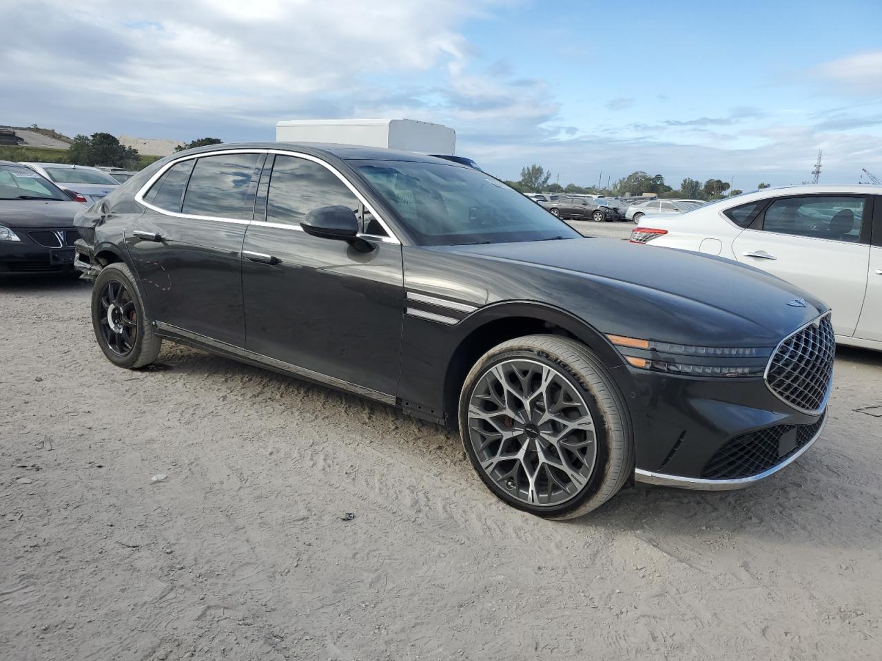 2023 GENESIS G90  VIN:KMTFC4SD8PU029226