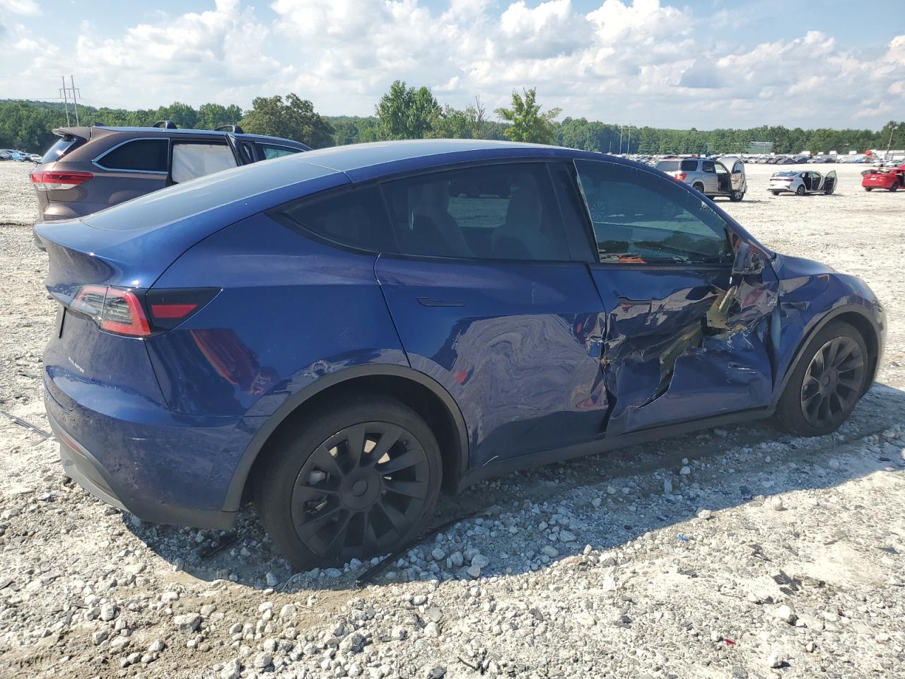 2023 TESLA MODEL Y  VIN:7SAYGDEE7PF633779