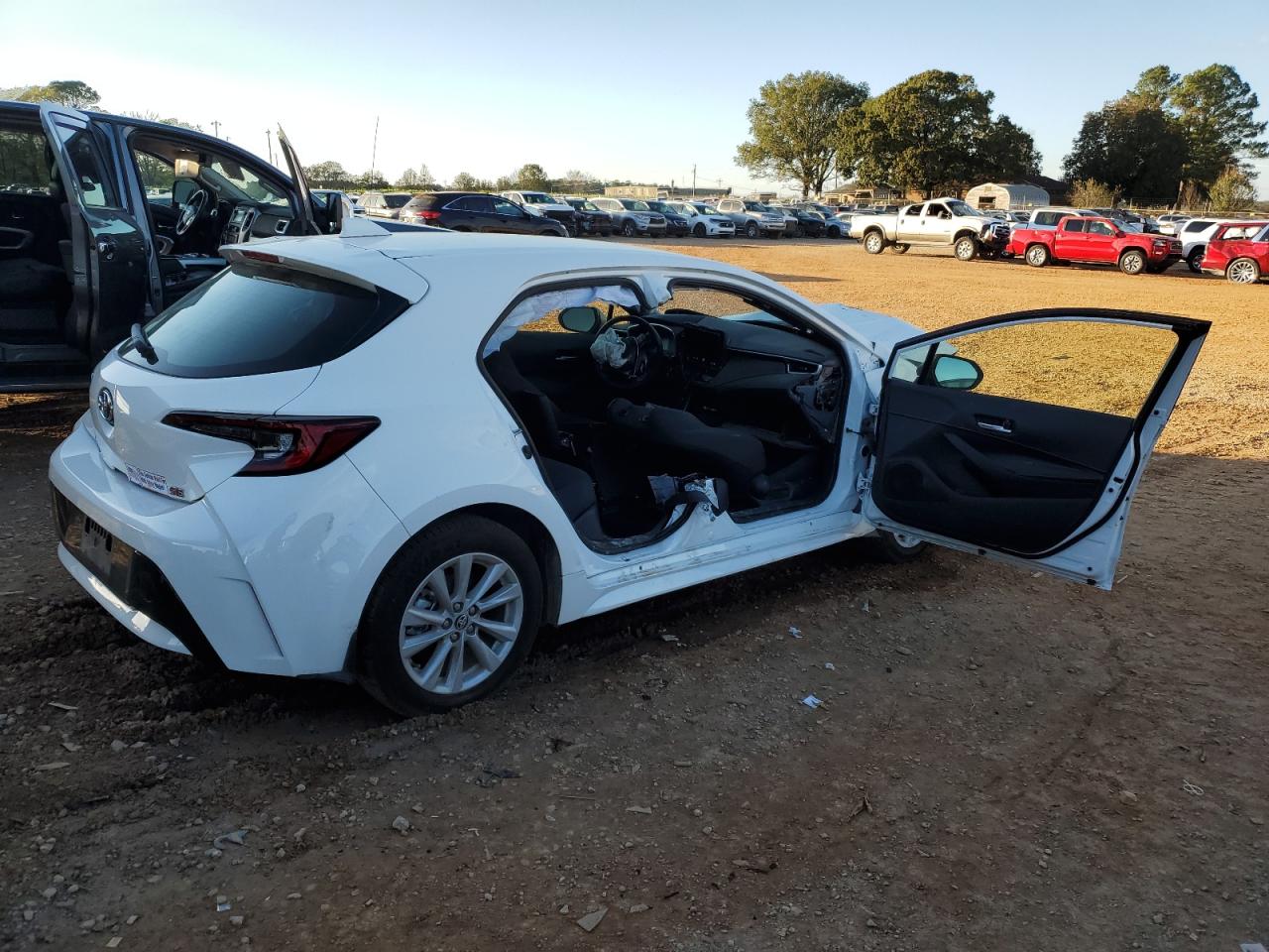 2024 TOYOTA COROLLA SE VIN:JTND4MBE6R3218036