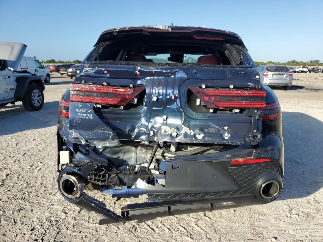 2023 GENESIS GV70 BASE VIN:KMUMCDTC7PU083934