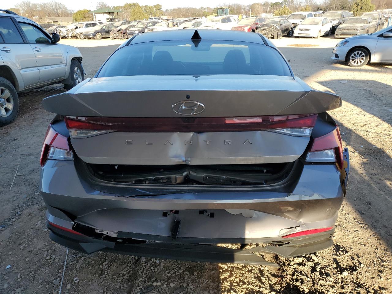 2023 HYUNDAI ELANTRA SEL VIN:KMHLS4AG4PU569300