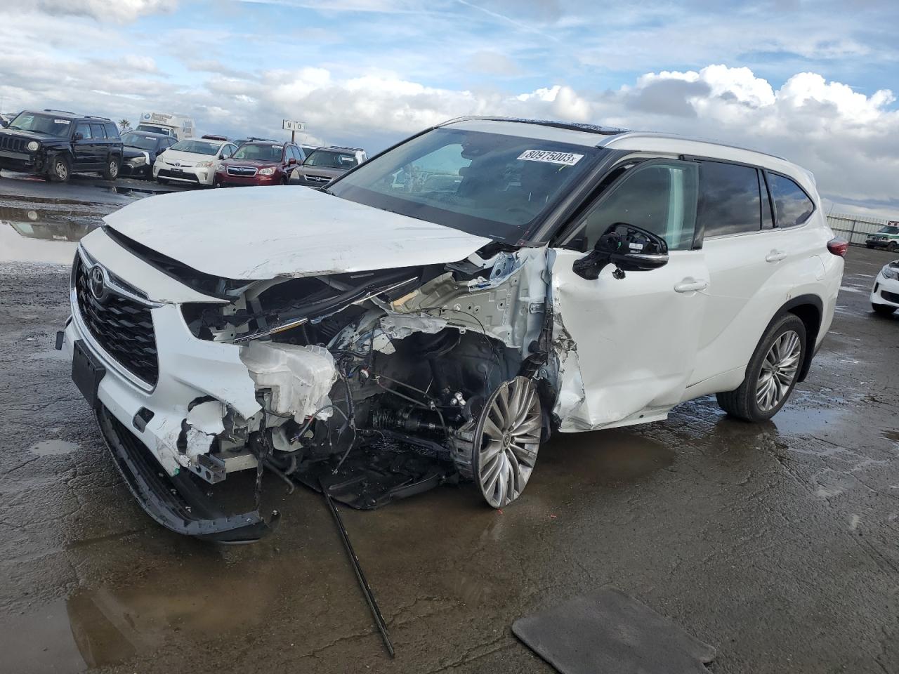 2022 TOYOTA HIGHLANDER PLATINUM VIN:5TDFZRBH0NS195786