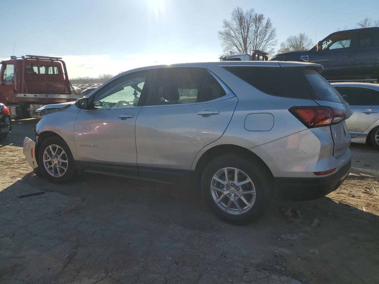 2022 CHEVROLET EQUINOX LT VIN:2GNAXJEV3N6131620