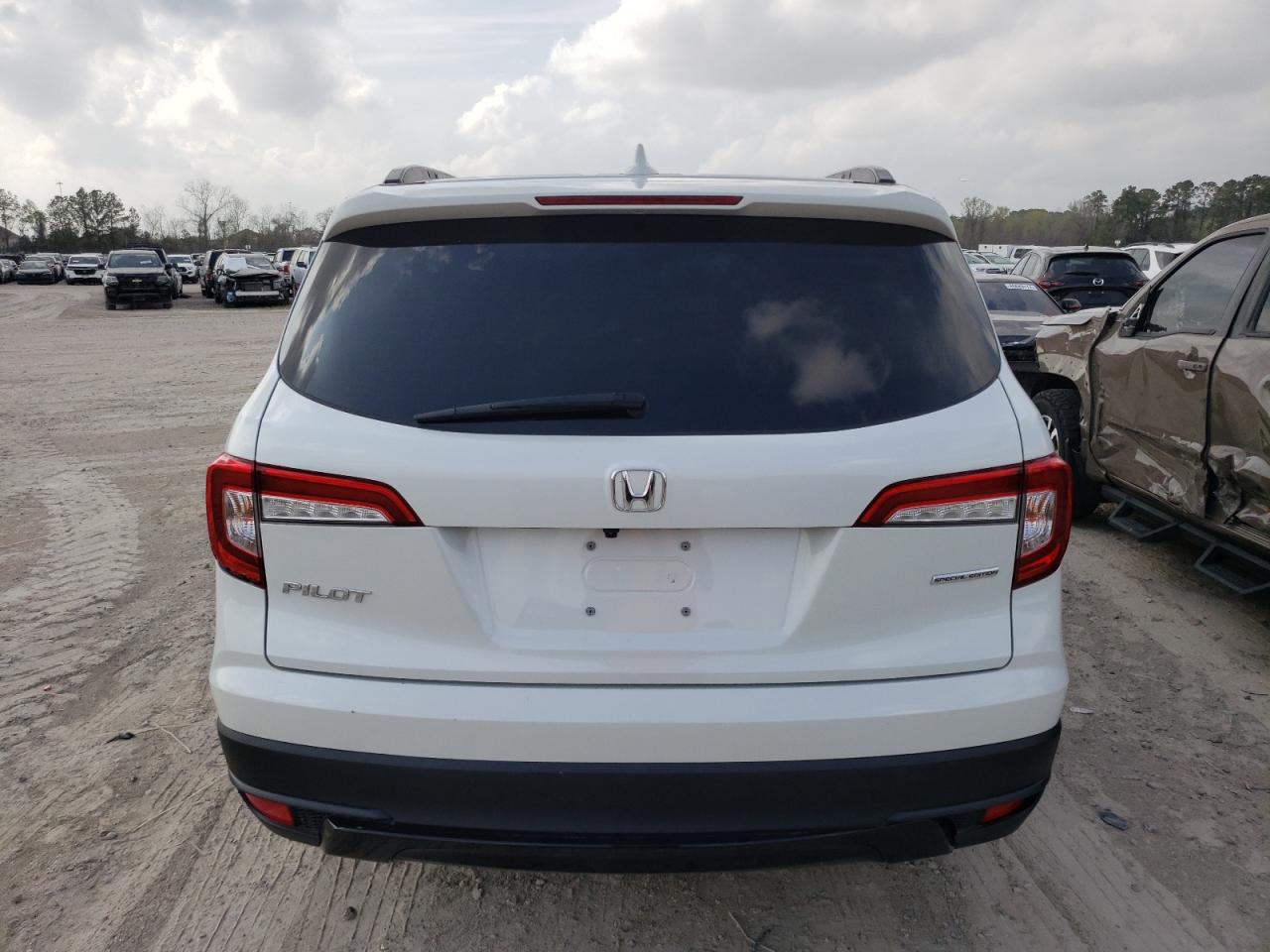 2022 HONDA PILOT SE VIN:5FNYF5H23NB1642