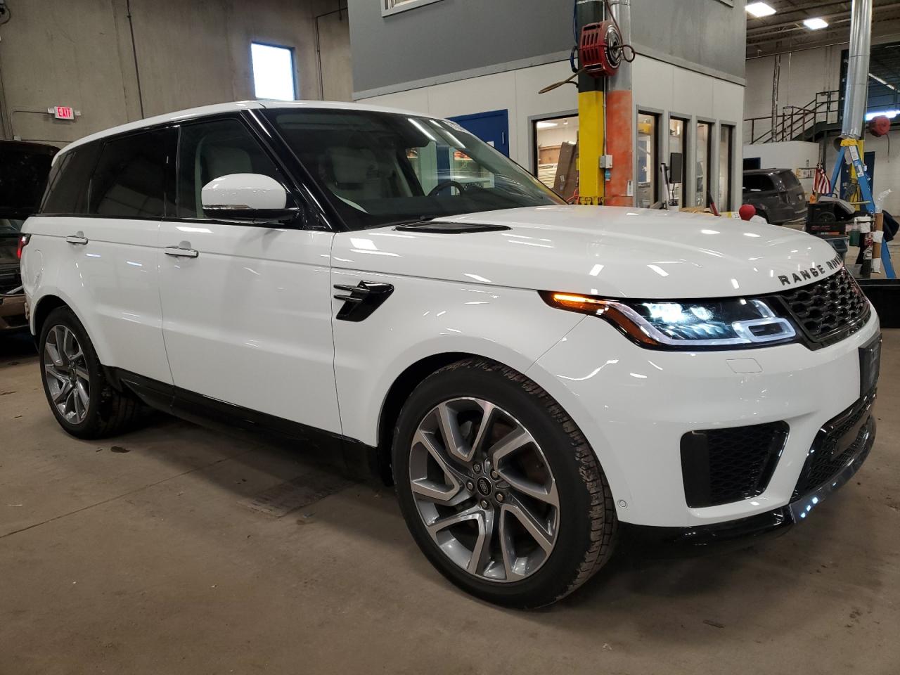 2022 LAND ROVER RANGE ROVER SPORT HSE SILVER EDITION VIN:SALWR2SU8NA242783