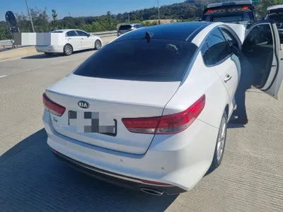 2015 Kia K5 VIN: