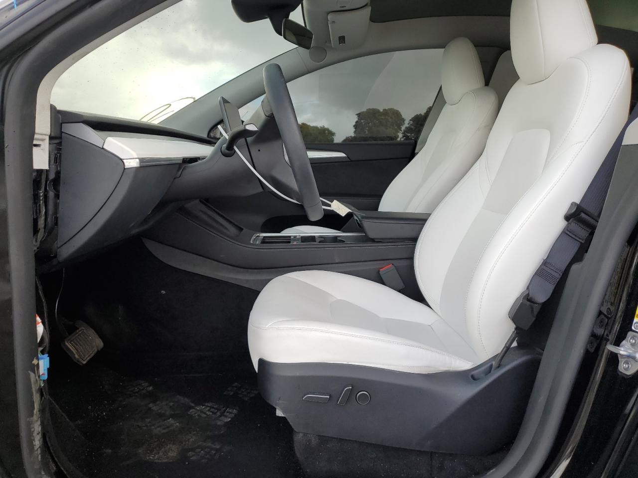 2023 TESLA MODEL Y  VIN:7SAYGDEE3PF938230