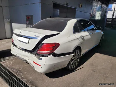 2017 Mercedes-Benz E 400 376KMWDDZF6GB2HA2 VIN:376KMWDDZF6GB2HA2