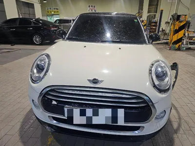 2016 MINI Cooper VIN: