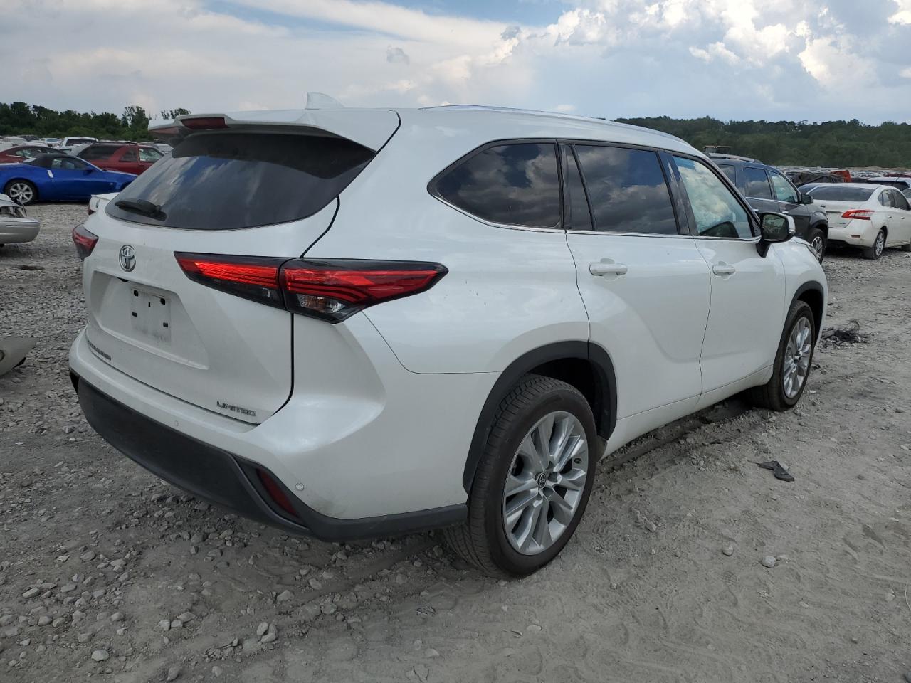 2022 TOYOTA HIGHLANDER LIMITED VIN:5TDYZRAH4NS542854