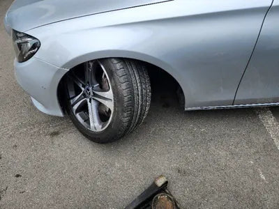 2019 Mercedes-Benz E 300 WDDZF4JB3KA631194 VIN:WDDZF4JB3KA631194