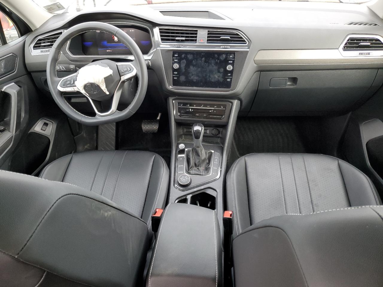 2024 VOLKSWAGEN TIGUAN SE VIN:3VVMB7AXXRM065661