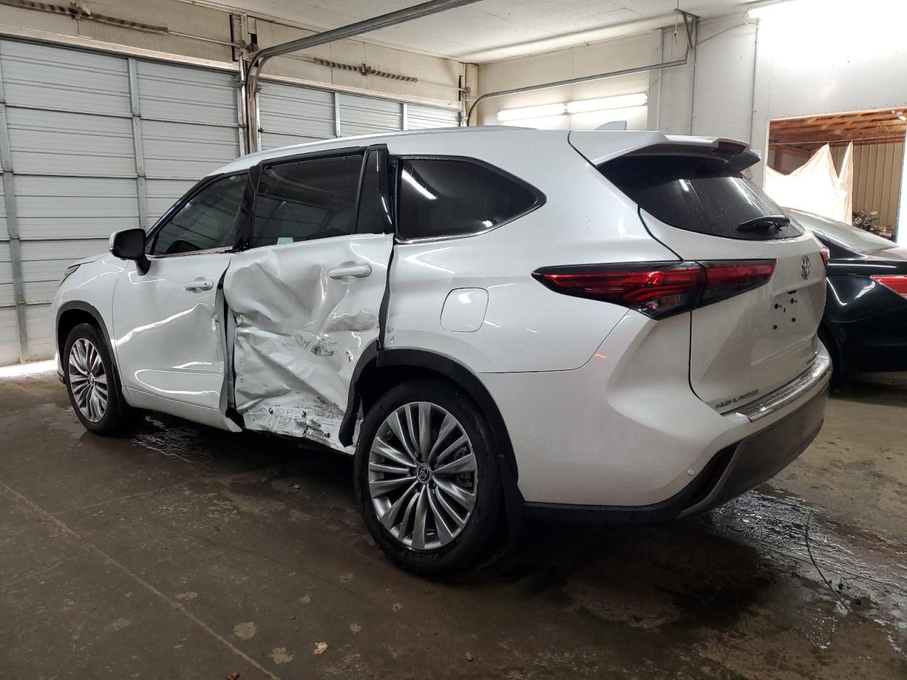 2023 TOYOTA HIGHLANDER L VIN:5TDKDRBH3PS028144