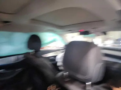 2019 Mercedes-Benz GLC 300 VIN: